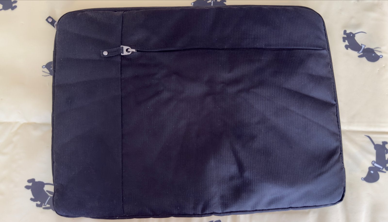 Case Logic laptophoes voor 15 inch laptops, Computers en Software, Laptophoezen, Ophalen of Verzenden, 15 inch, Gebruikt