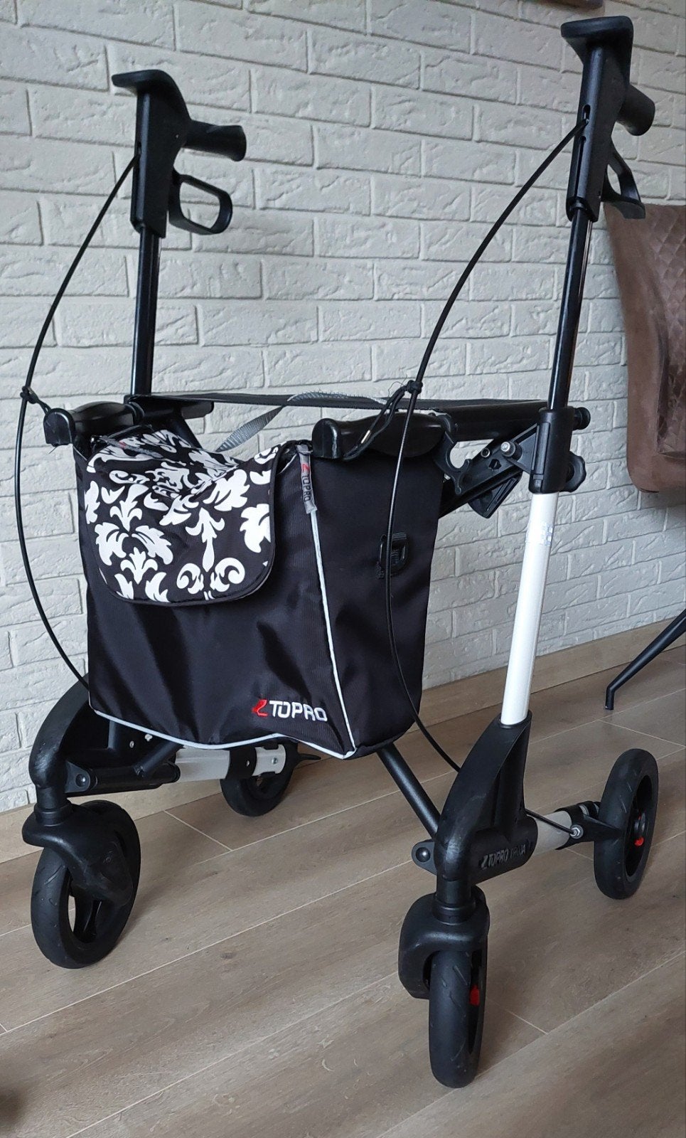 Topro Troja 2G rollator medium, Ophalen