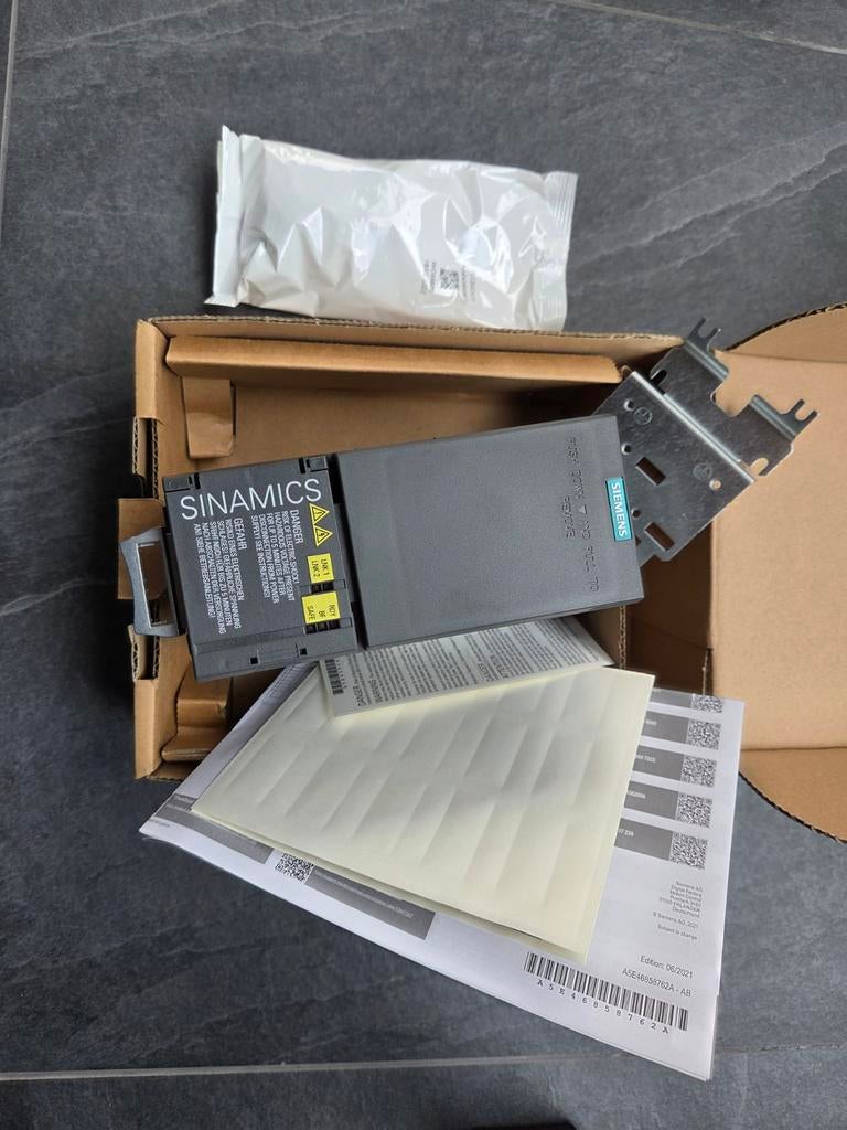 Siemens Sinamics G120c frequentie regelaar 0,55kw, Ophalen of Verzenden, Nieuw, Overige typen