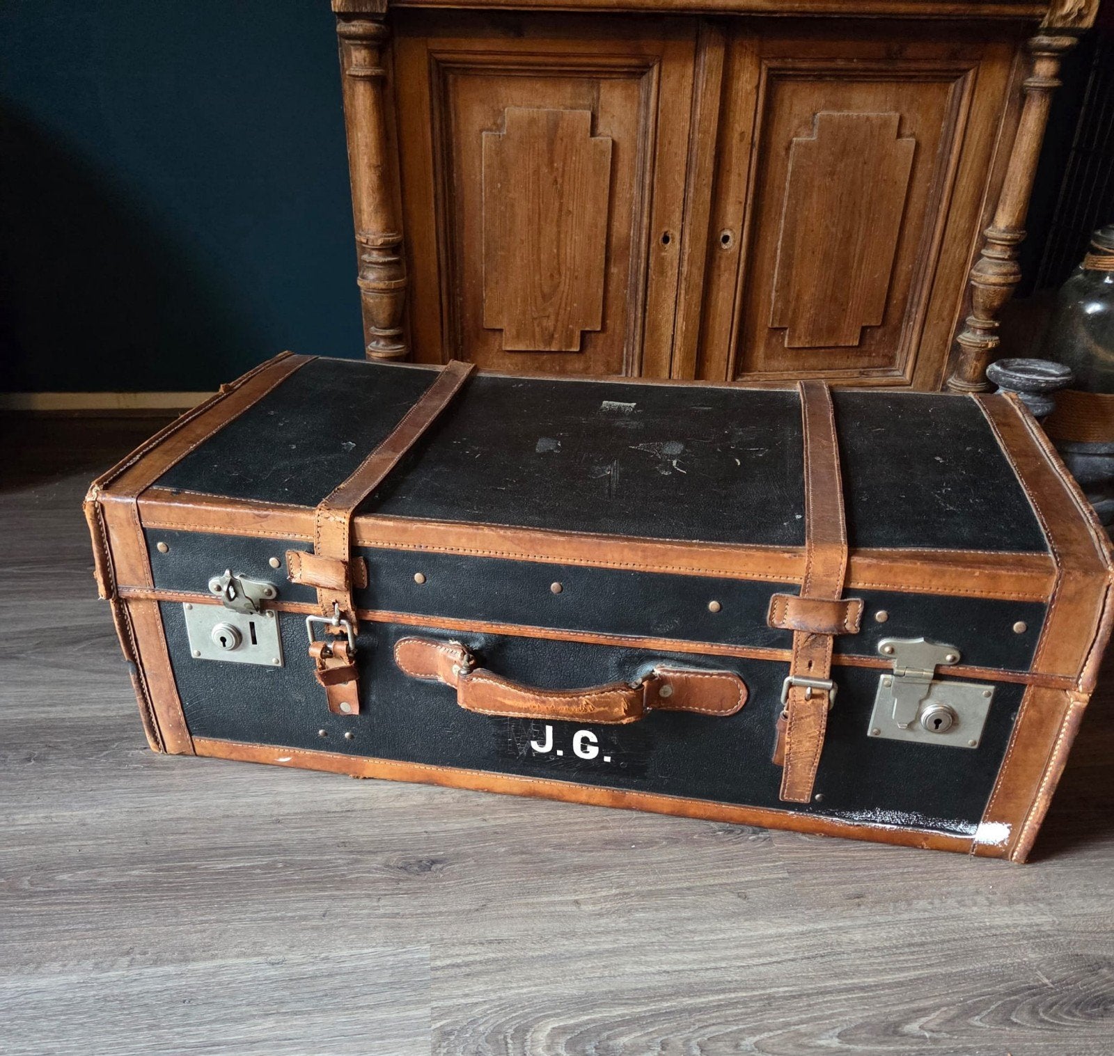 Vintage Koffer - Antieke Reiskoffer met Leren Banden, Ophalen of Verzenden