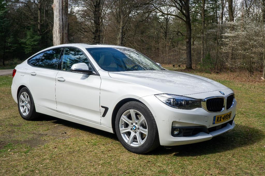 BMW 3-Serie GT 320i Xdrive 184pk Aut 2018 Wit - Inc Service, Auto's, 1998 cc, Achterwielaandrijving, 4 cilinders, Wit