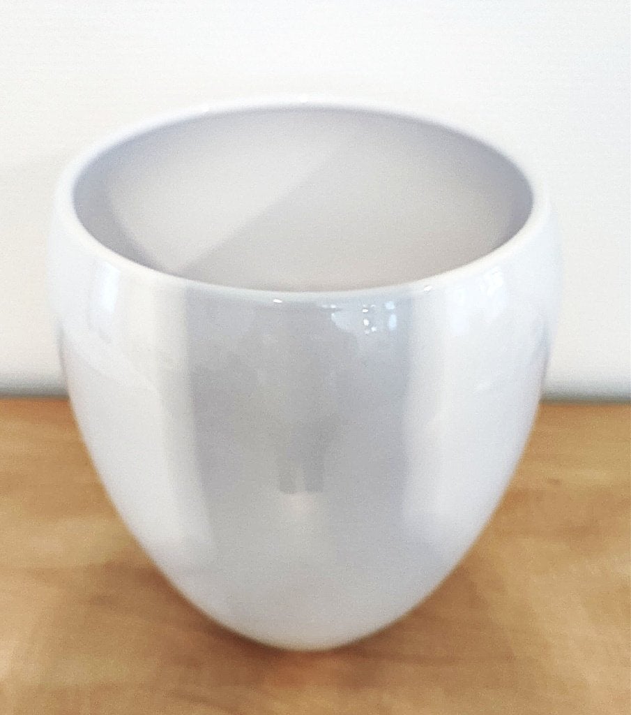 Witte bloempot voor binnen 28 cm hoog x 20 cm breed, Rond, Binnen, Zo goed als nieuw, Minder dan 40 cm