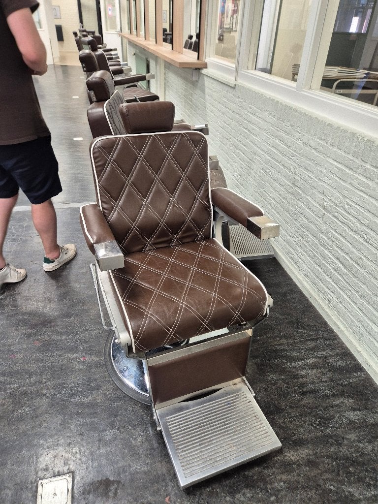 10x Hairway kappersstoelen - Bruin, verstelbaar, gebruikt, Huis en Inrichting, Stoelen, Gebruikt, Bruin, ., Ophalen of Verzenden