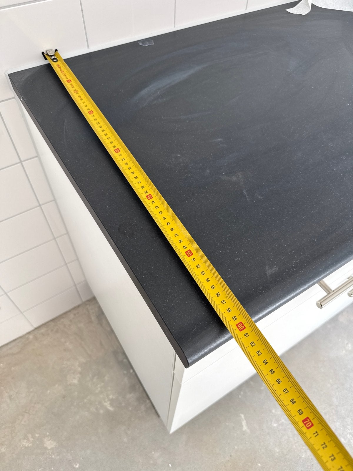 Nieuw Witte keuken met zwart blad en spoelbak, Ophalen, Wit, Nieuw, Enkelwandige keuken