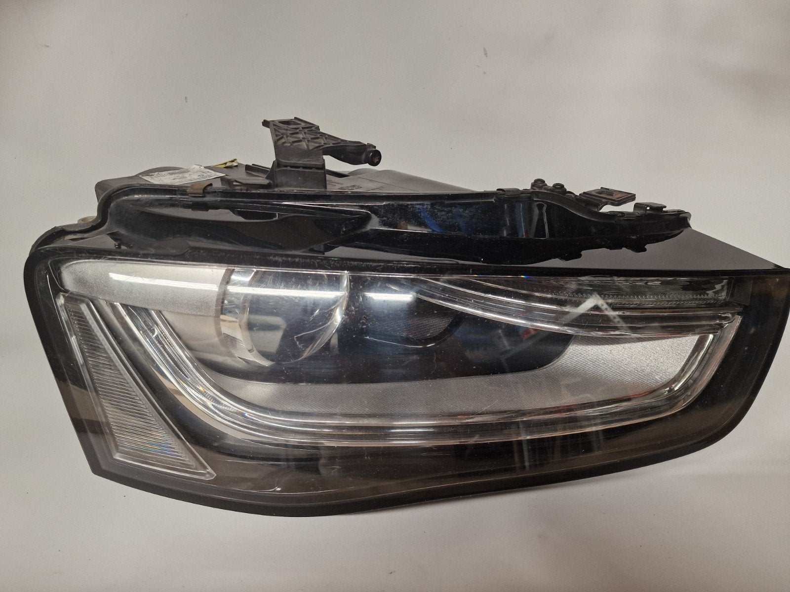 Audi A4 B8 Koplamp Rechts - Lege Behuizing (8K0941006C), Ophalen of Verzenden, Gereviseerd, Audi