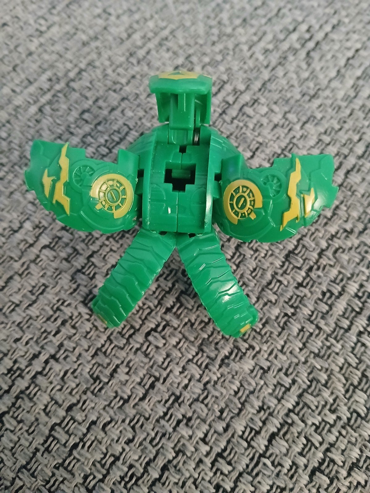 Groene Bakugan speelfiguur - Zo goed als nieuw, Ophalen of Verzenden, Zo goed als nieuw