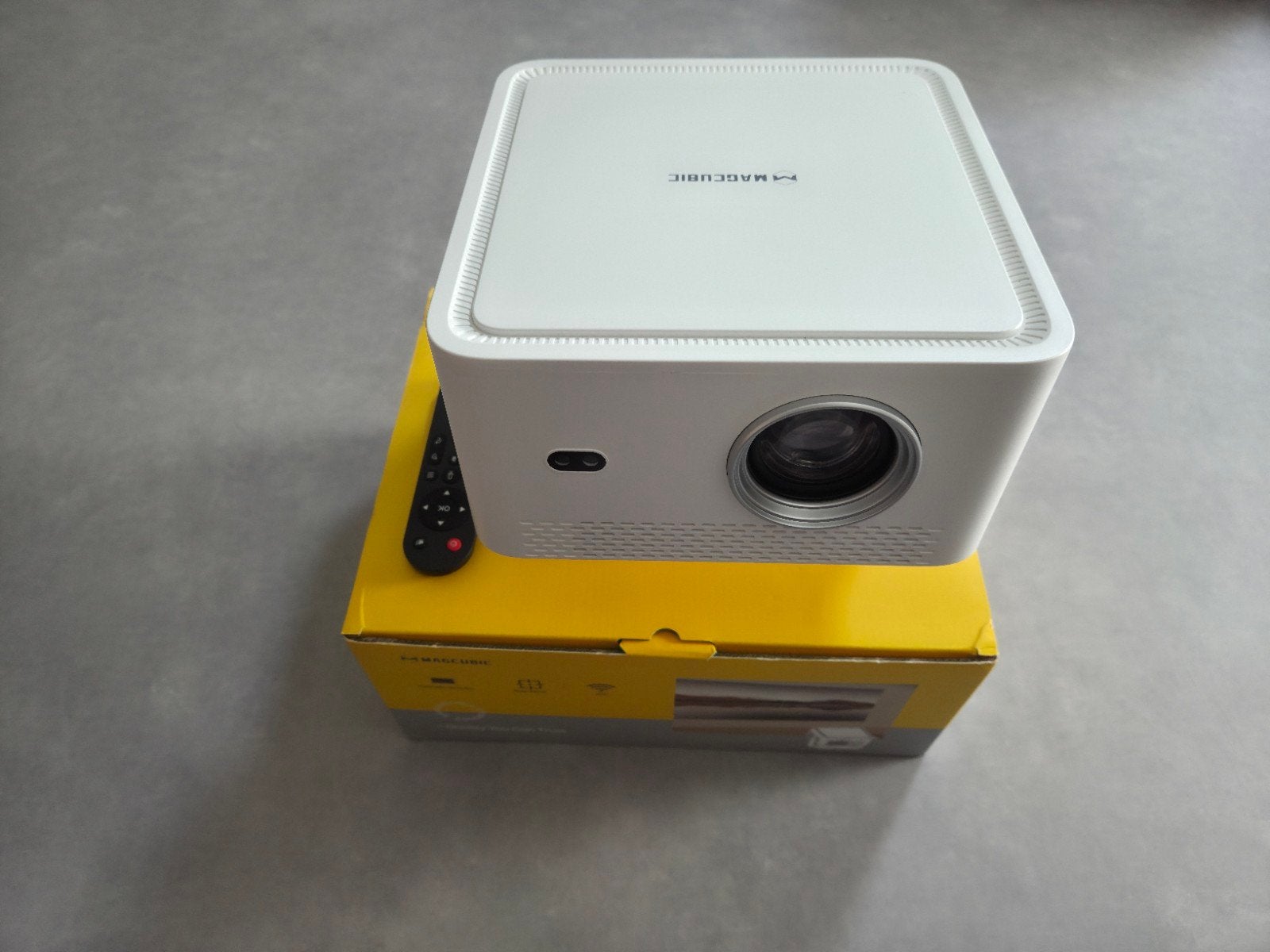 MAGCUBIC HY450MAX Smart Projector - Nieuw in doos, MAGCUBIC, LED, Nieuw, Ophalen of Verzenden