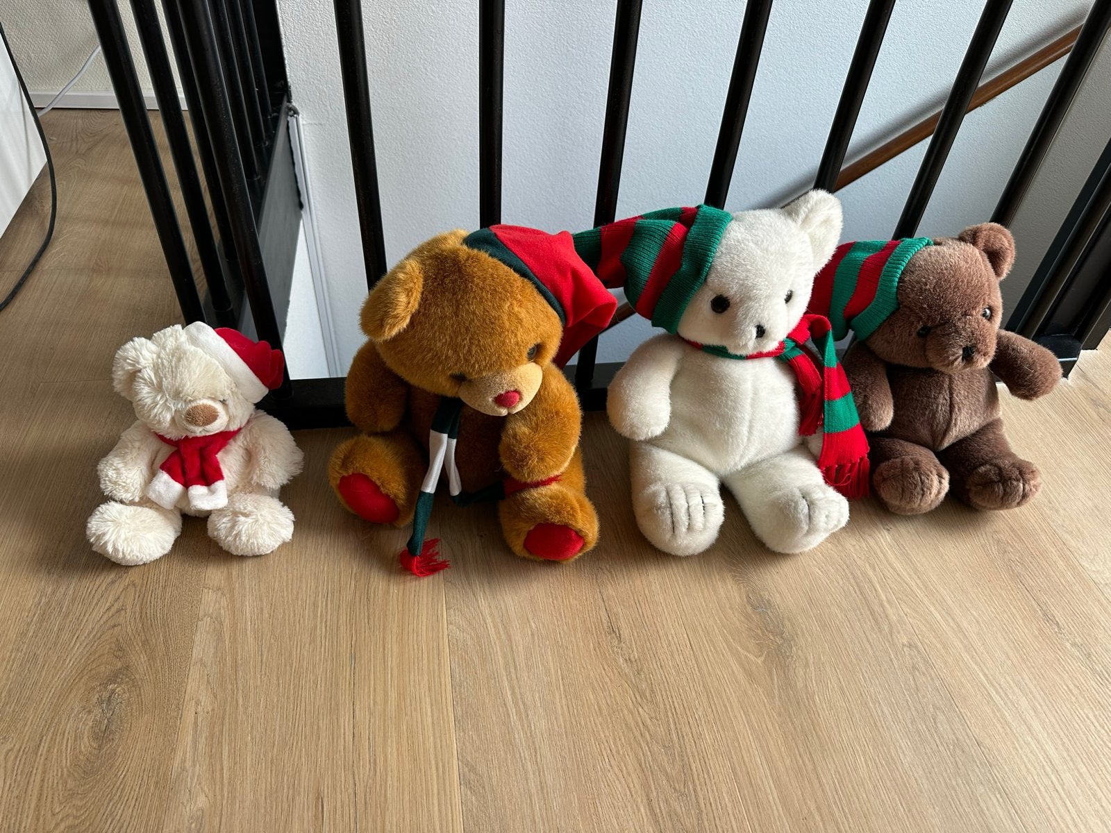 Set van 4 Kerst Teddyberen - Zo goed als nieuw, Ophalen, Beer, Zo goed als nieuw, Middelgroot (20 tot 80 cm)