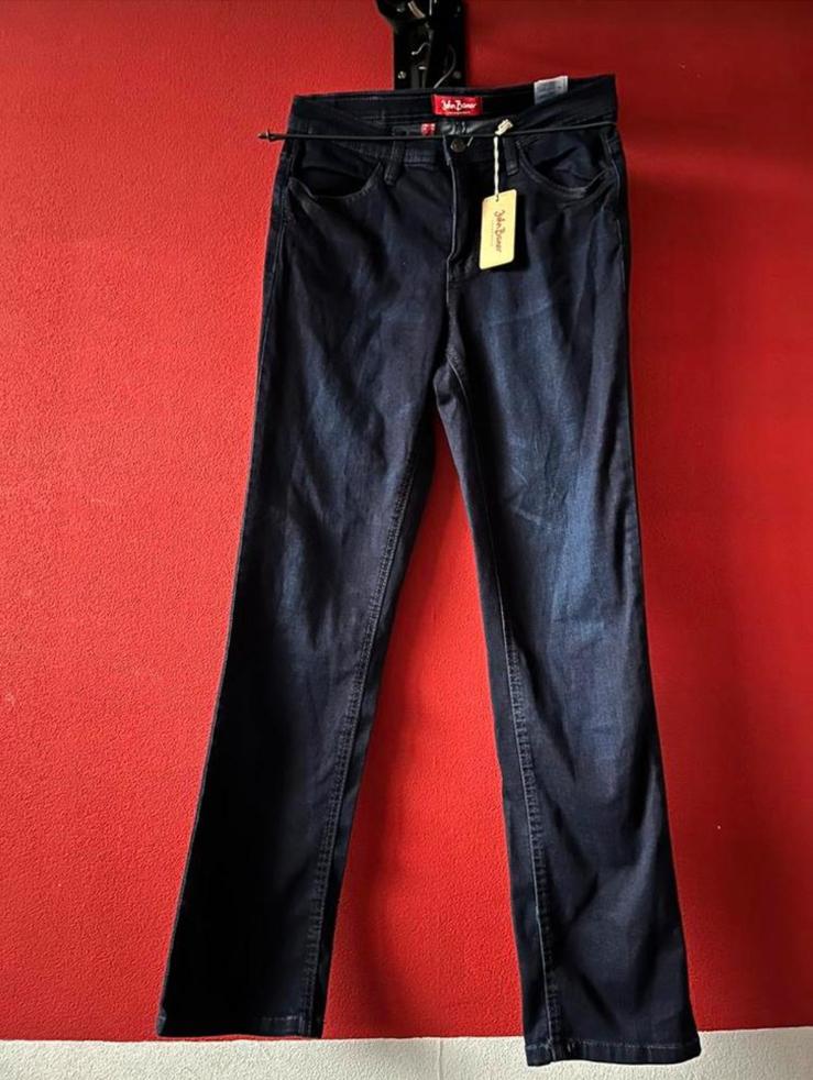 Mooie donkerblauwe jeans van John Baner maat 38. NIEUW, Kleding | Dames, Spijkerbroeken en Jeans, Ophalen of Verzenden, Nieuw