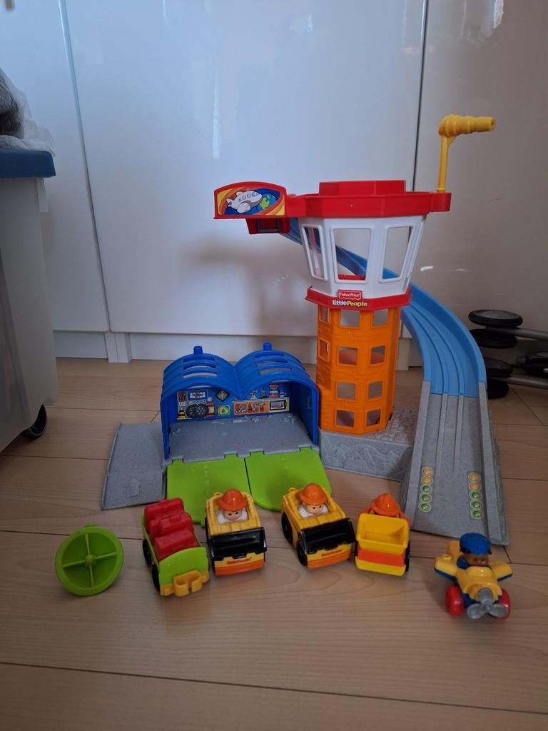 Fisher price vliegveld met auto s en vliegtuig., Ophalen, Zo goed als nieuw, Overige typen