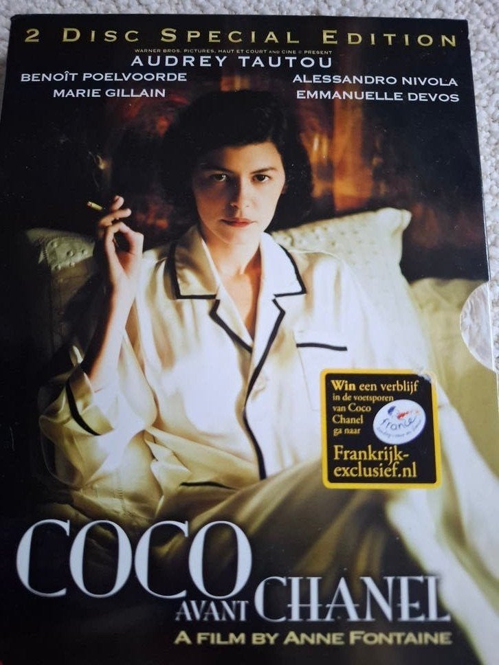 Coco chanel luxe 2 discs set, Ophalen of Verzenden, Zo goed als nieuw, Oorlog of Misdaad
