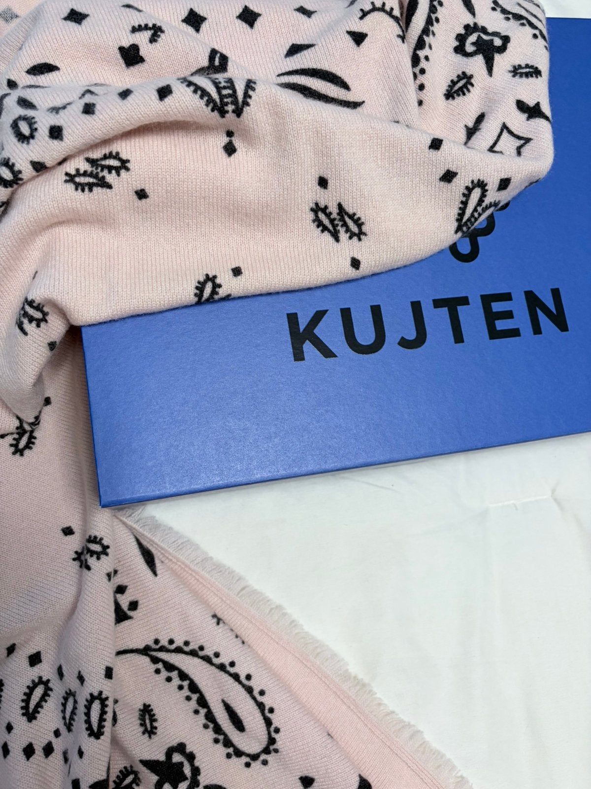 Kujten hashiko cashmere sjaal nieuw! Inc.alles en inc.verz, Kleding | Dames, Verzenden, Nieuw, Maat 46/48 (XL) of groter, Sjaal