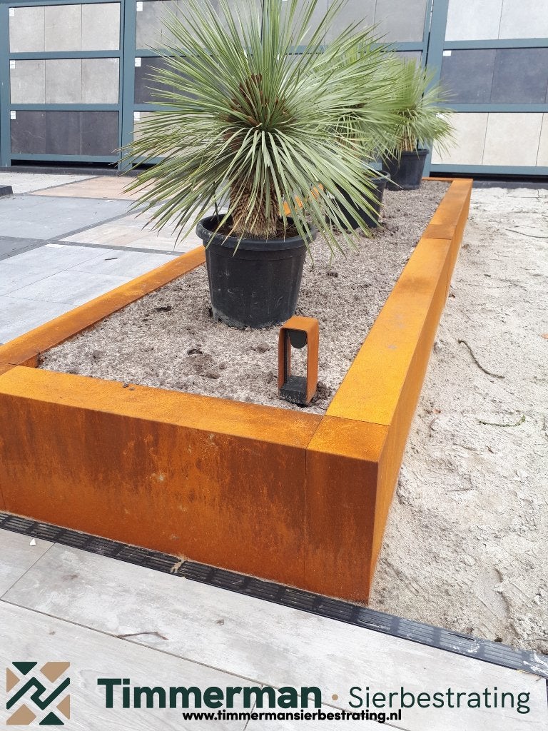 Cortenstaal Bloembakrand afdekker op betonband of stapelblok, Tuin en Terras, Ophalen of Verzenden, Nieuw, Natuursteen, Klinkers