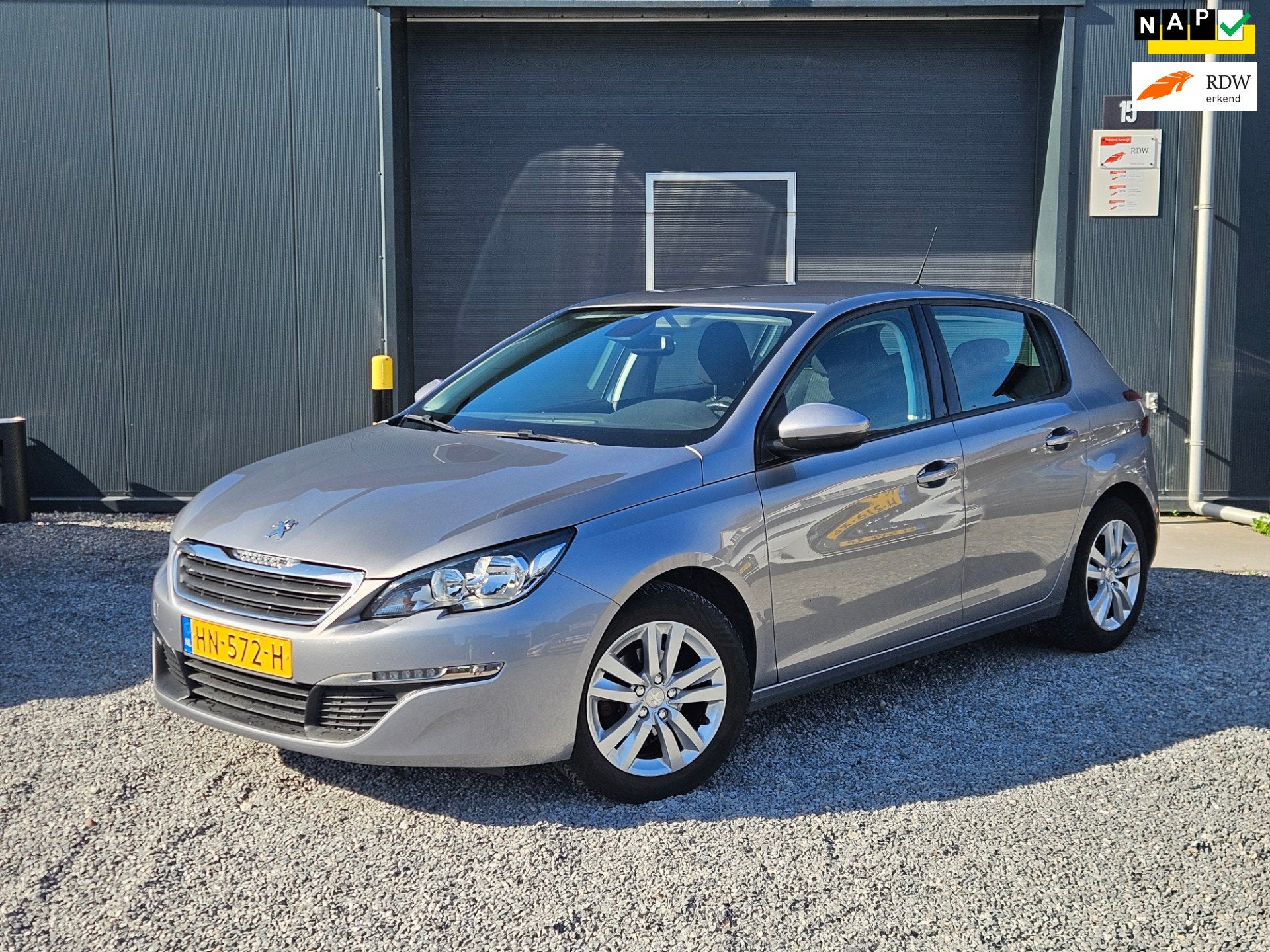 Peugeot 308 1.2 PureTech Active Boekjes trekhaak, Voorwielaandrijving, Stof, 1199 cc, 82 pk