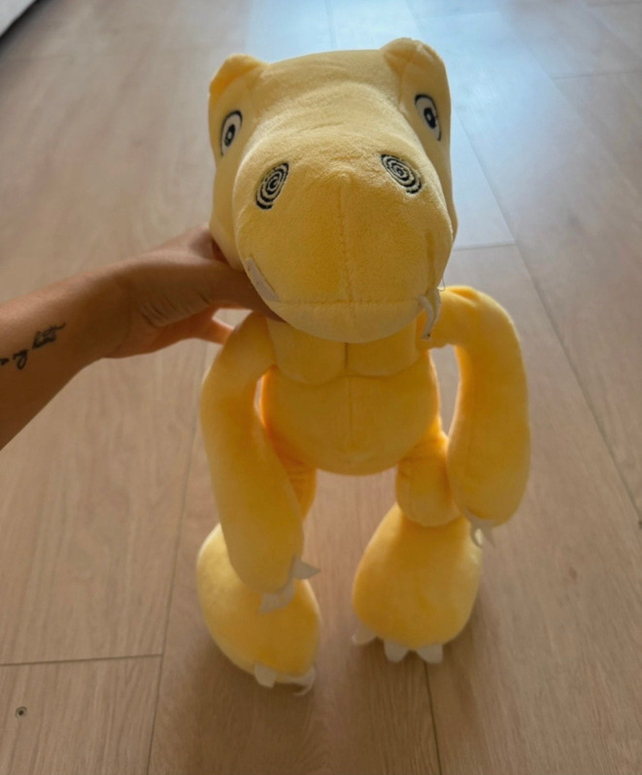 Gele dinosaurusknuffel, Overige merken, Ophalen of Verzenden, Zo goed als nieuw, Middelgroot (20 tot 80 cm)