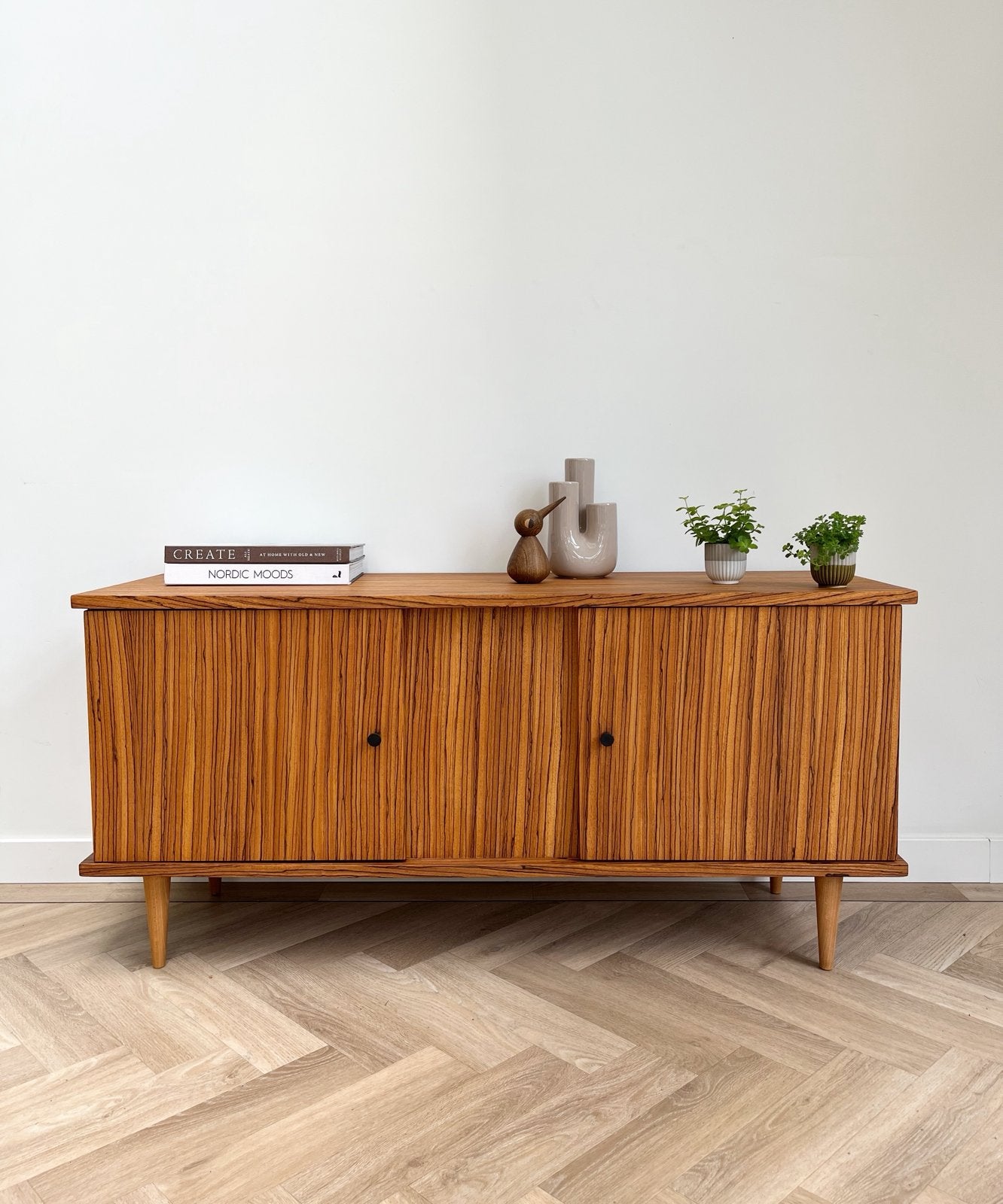 Vintage teakhouten/zebrano dressoir/kastje, jaren 60, Huis en Inrichting, Ophalen, Gebruikt, 100 tot 150 cm, Midcentury, sixties, retro, jaren 60, scandinavisch