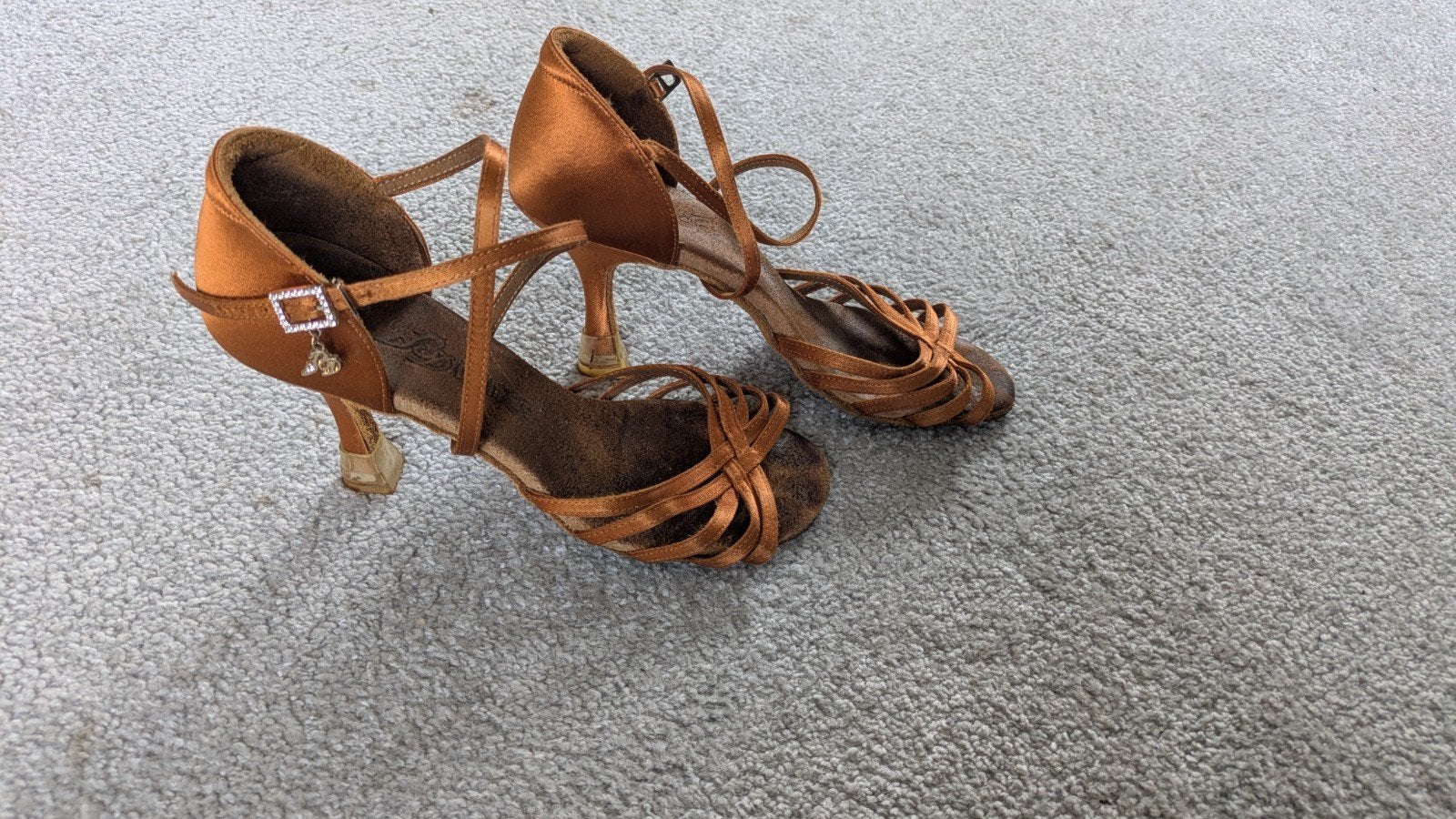 Dansschoenen met hak BD Dance maat 6 1/2 (40), Sport en Fitness, Ophalen of Verzenden, Gebruikt, Schoenen