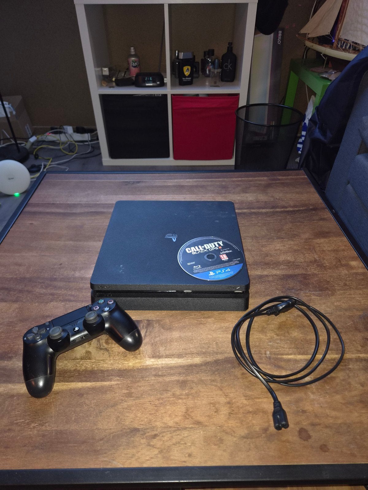 ​PlayStation 4 Slim 500GB + Controller + Call of Duty BO3, Ophalen