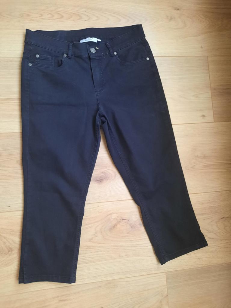 Zwarte Bermuda Enjoy mt 42, Kort, Zwart, Maat 42/44 (L), Ophalen of Verzenden