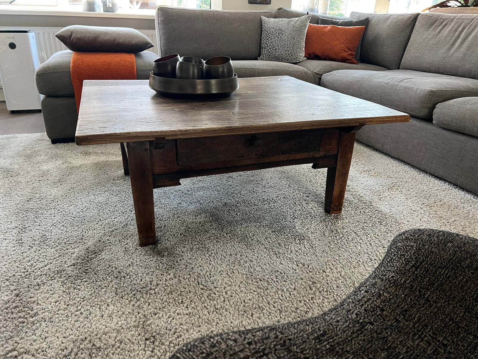 Antiek oud eiken salontafel met lade., Ophalen