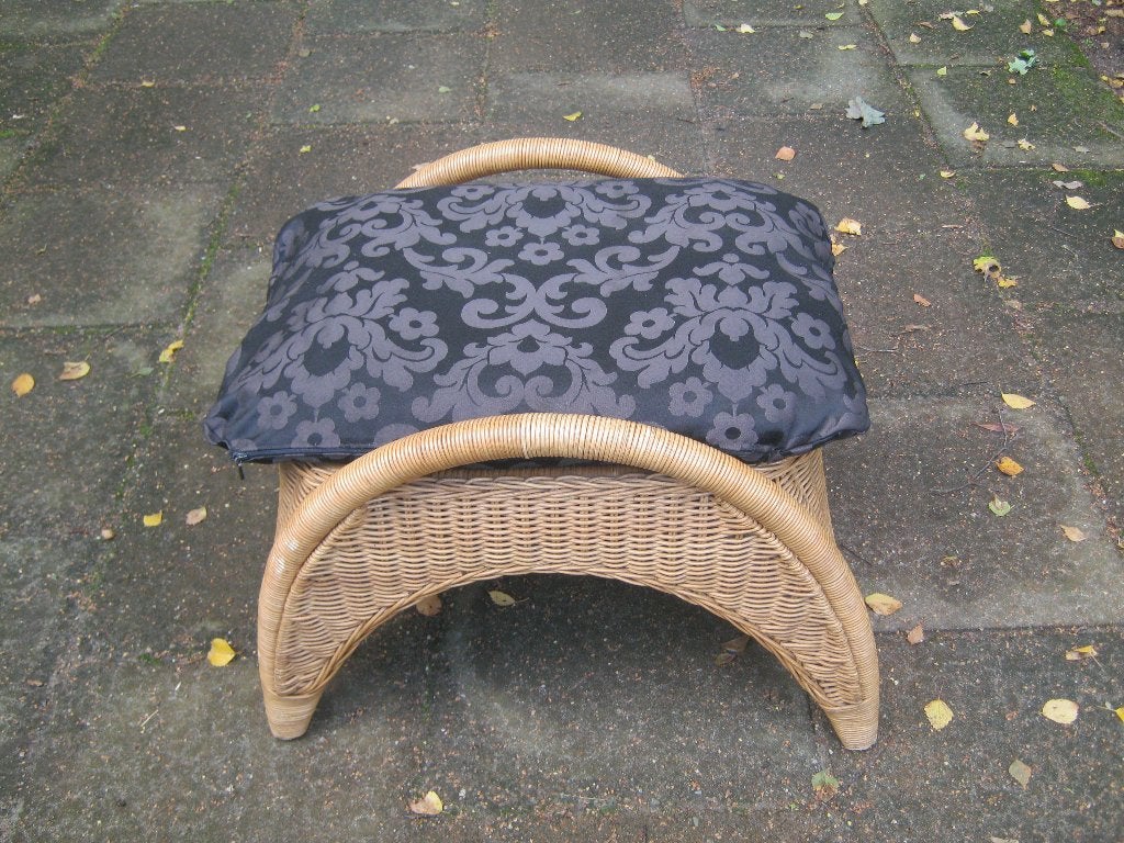 Hele mooie rieten kattenmand met kussentje, Dieren en Toebehoren, Ophalen, Zo goed als nieuw, Riet