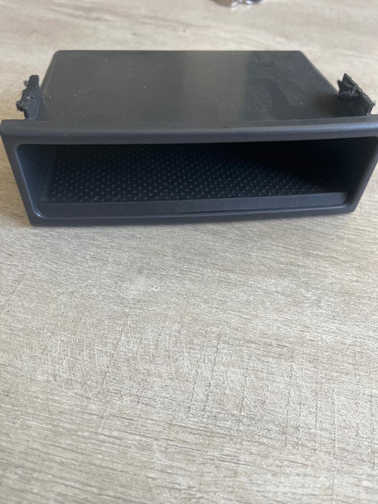 Opbergvak dashboard auto volvo v40, Ophalen of Verzenden, Gebruikt, Volvo