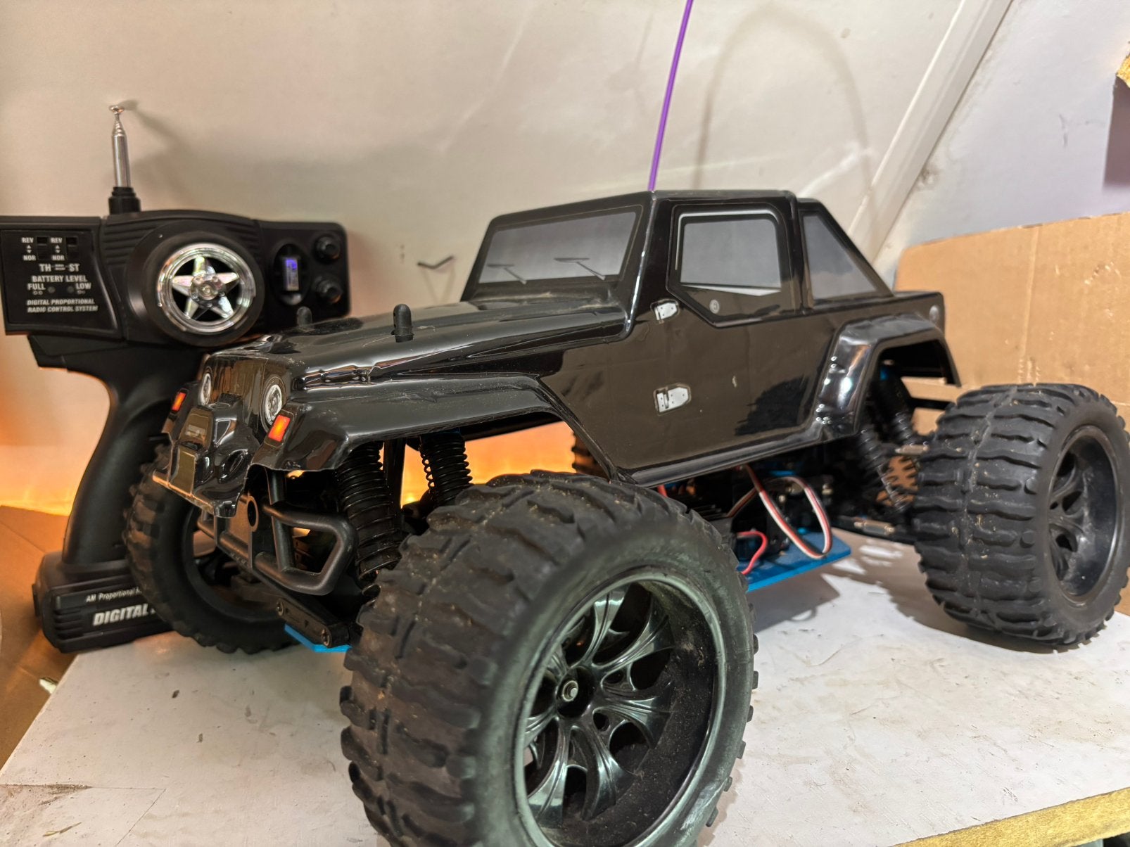 Himoto rc auto, Elektro, Auto offroad, Ophalen of Verzenden, Zo goed als nieuw