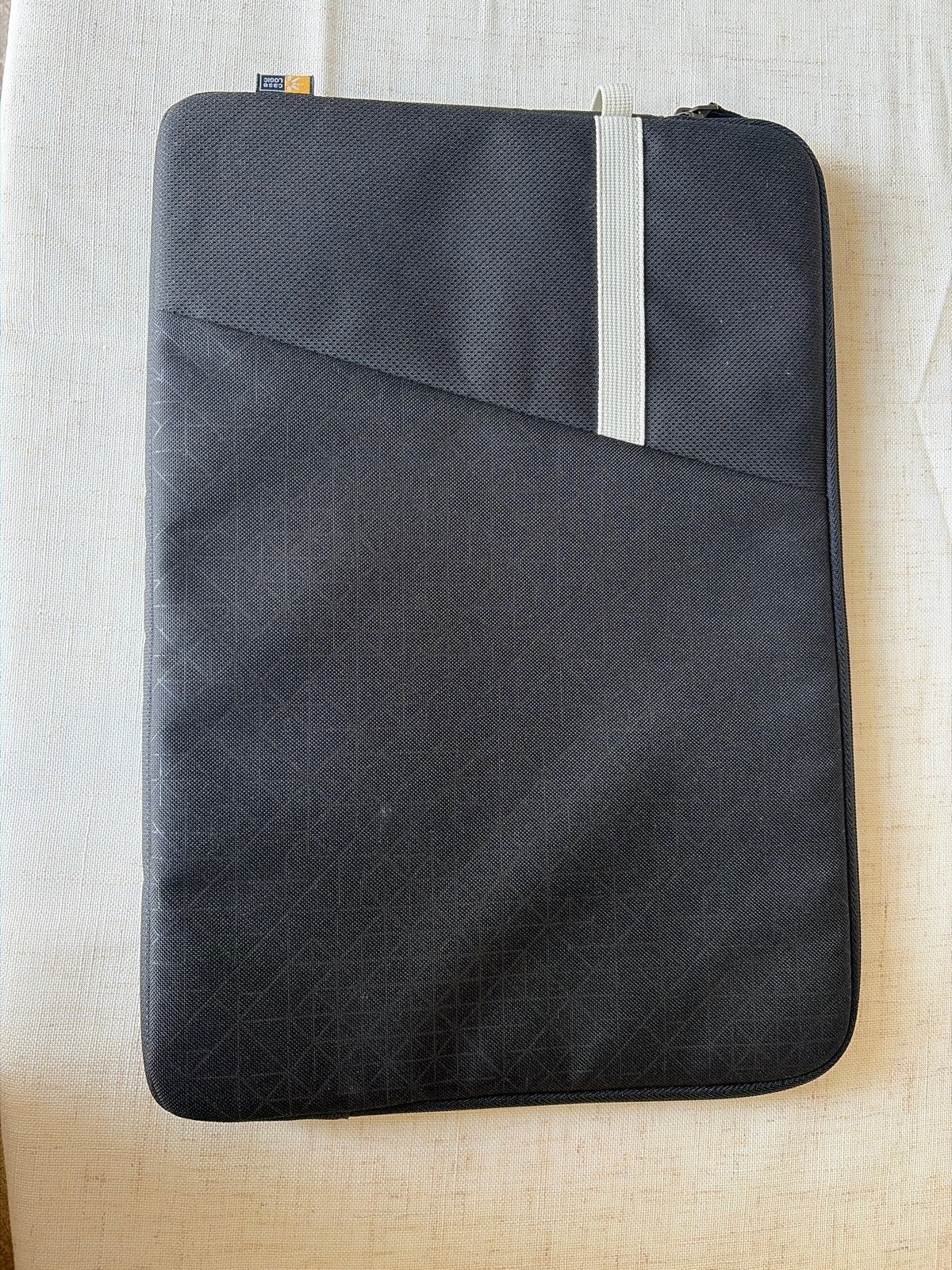 Case Logic Laptophoes 15 inch - Zwart, Ophalen, 15 inch, Zo goed als nieuw, Laptophoes