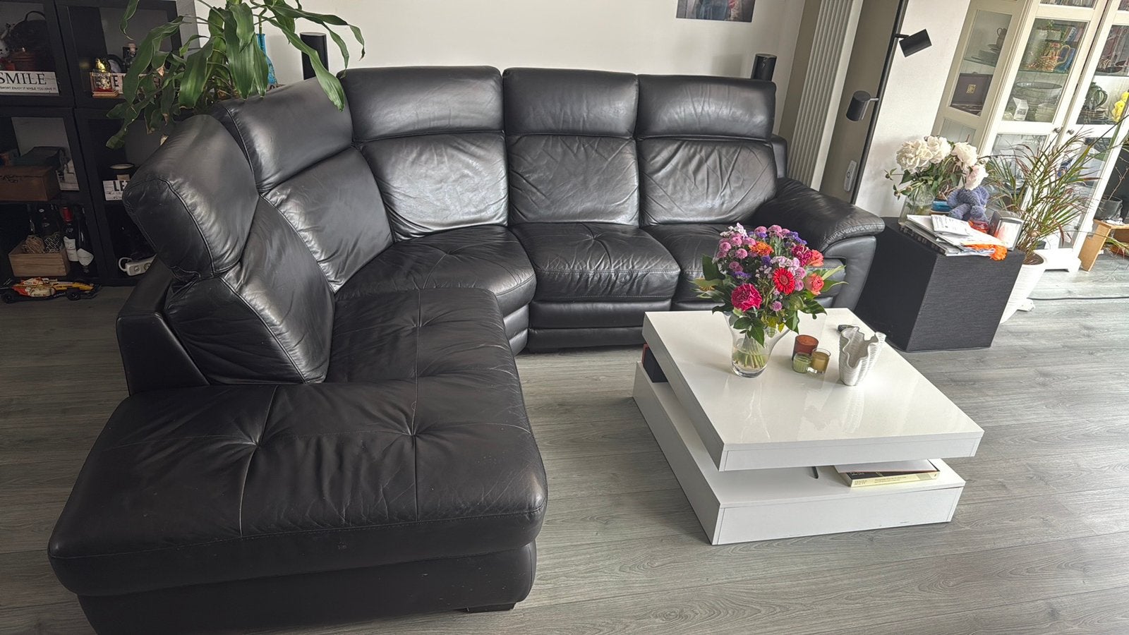 5-seater Leather sofa with recliner, Ophalen, Zo goed als nieuw