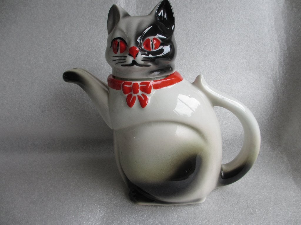 Leuke Oude Poezen Theepot van Regout Maastricht, Antiek en Kunst, Ophalen of Verzenden