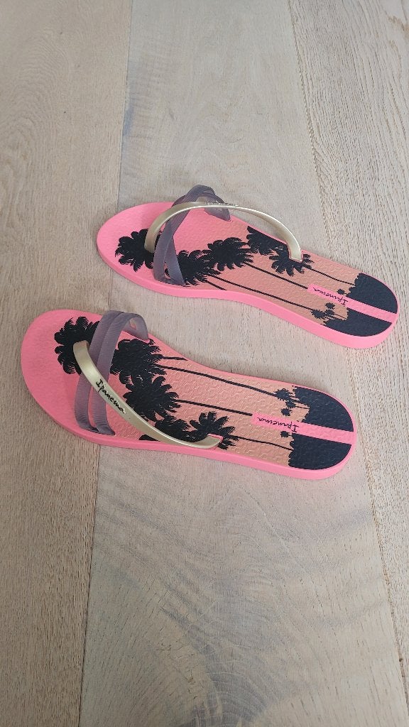 Ipanema slippers, Ipanema, Ophalen of Verzenden, Zo goed als nieuw, Slippers