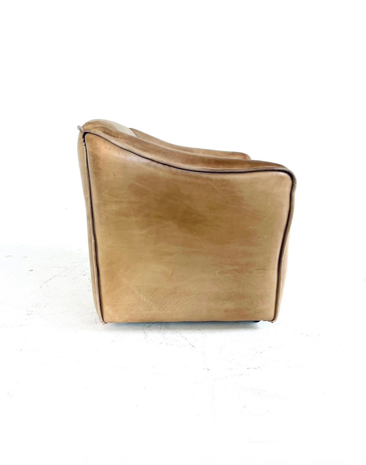 Vintage buffelleren clubfauteuil ‘80, Huis en Inrichting, Vintage retro buisframe design rotan webbing papercord deens, Kunststof