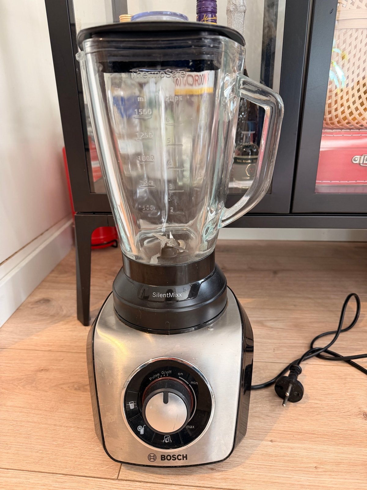 Bosch SilentMixx Blender - Krachtig en Stil, Ophalen, Zo goed als nieuw, Blender