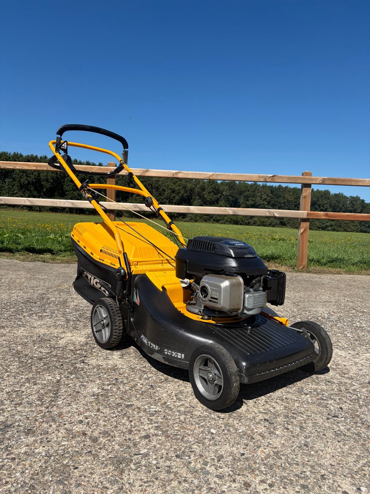 Stiga Turbo Pro 55S Combi Grasmaaier, Ophalen, Cirkelmaaier, Gebruikt, Benzine-grasmaaier