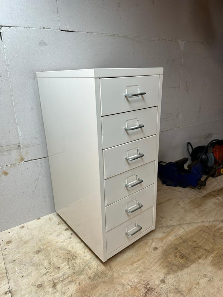 IKEA Helmer ladekast metaal wit - Perfect voor kantoor/thuis, Huis en Inrichting, Kasten | Ladekasten, Ophalen, Minder dan 50 cm