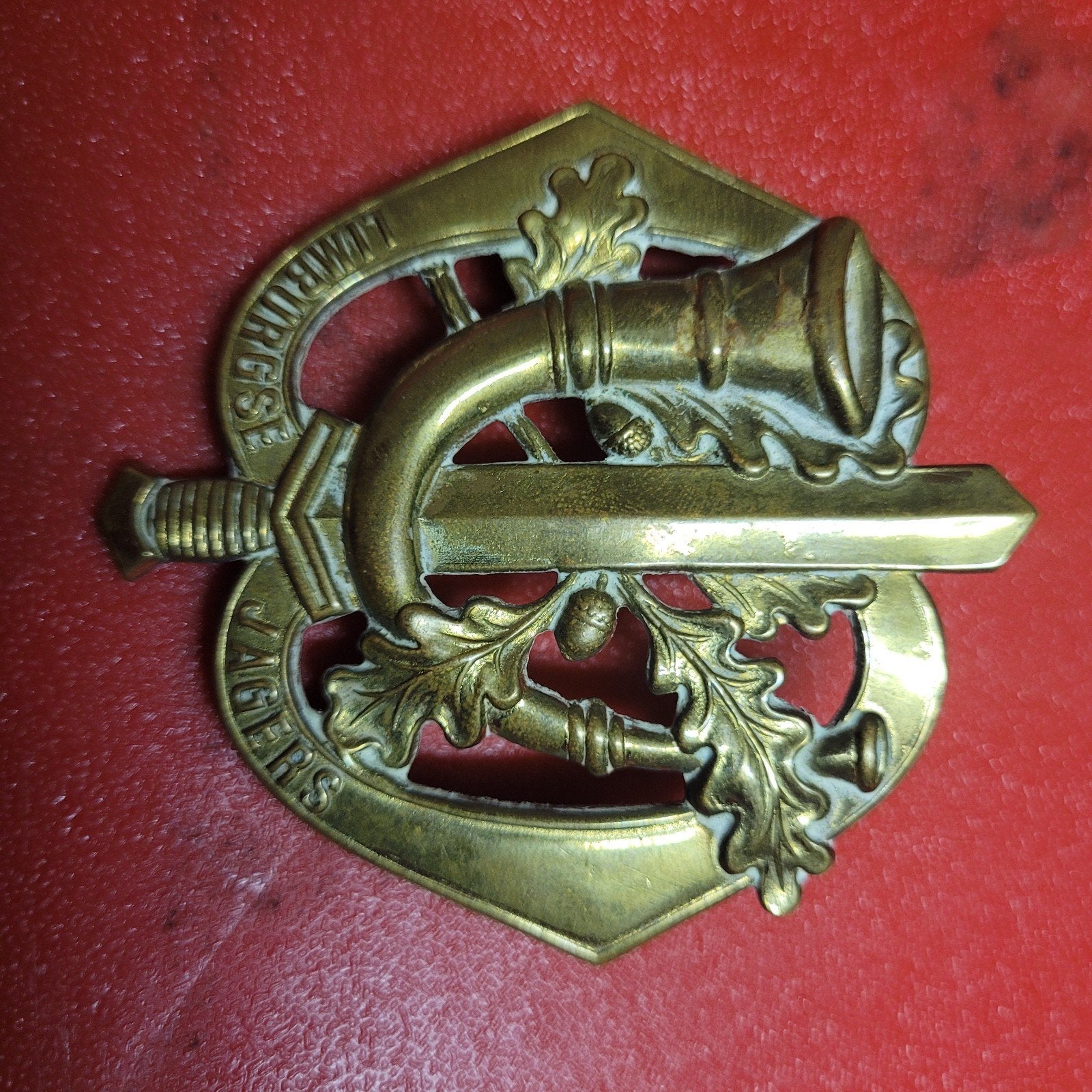 eerste model baretembleem Limburgse Jagers, Ophalen, Landmacht, Nederland, Embleem of Badge