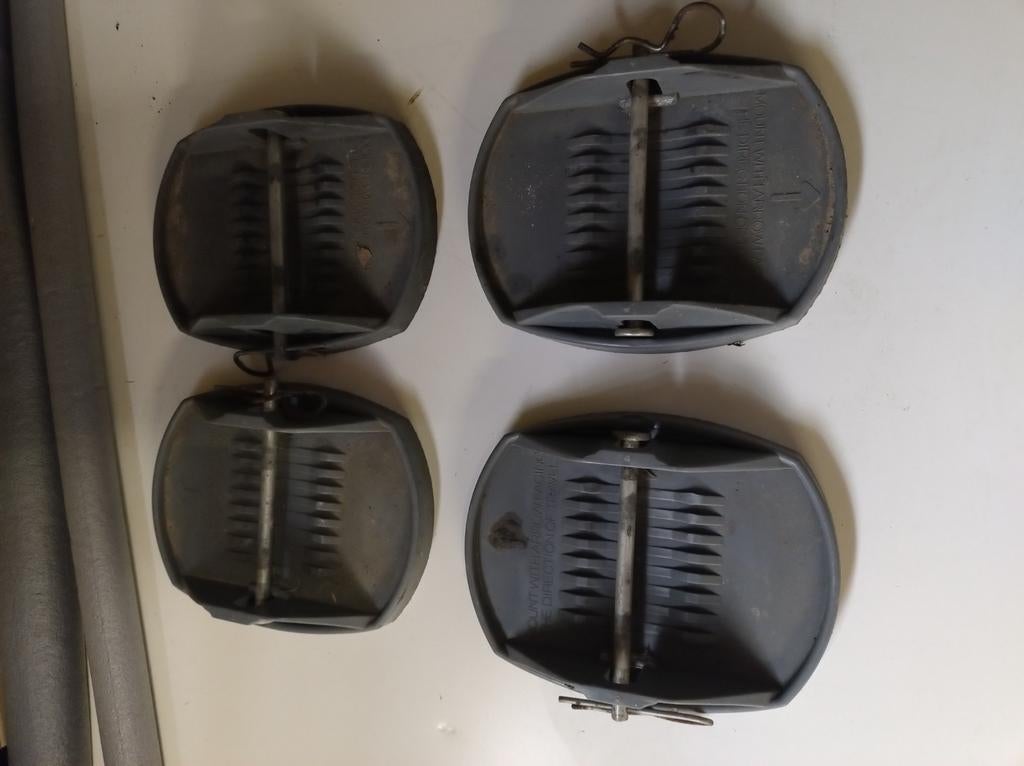 Set van 4 bigfoots voor onder de caravan poten, Ophalen of Verzenden, Gebruikt