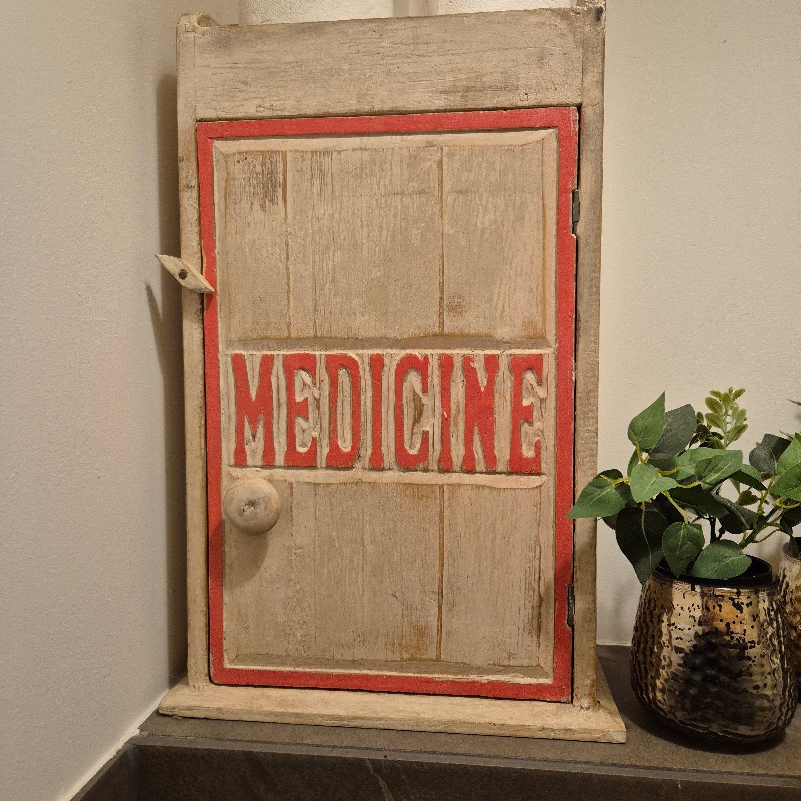 Ouderwets houten medicijnkastje, Ophalen of Verzenden
