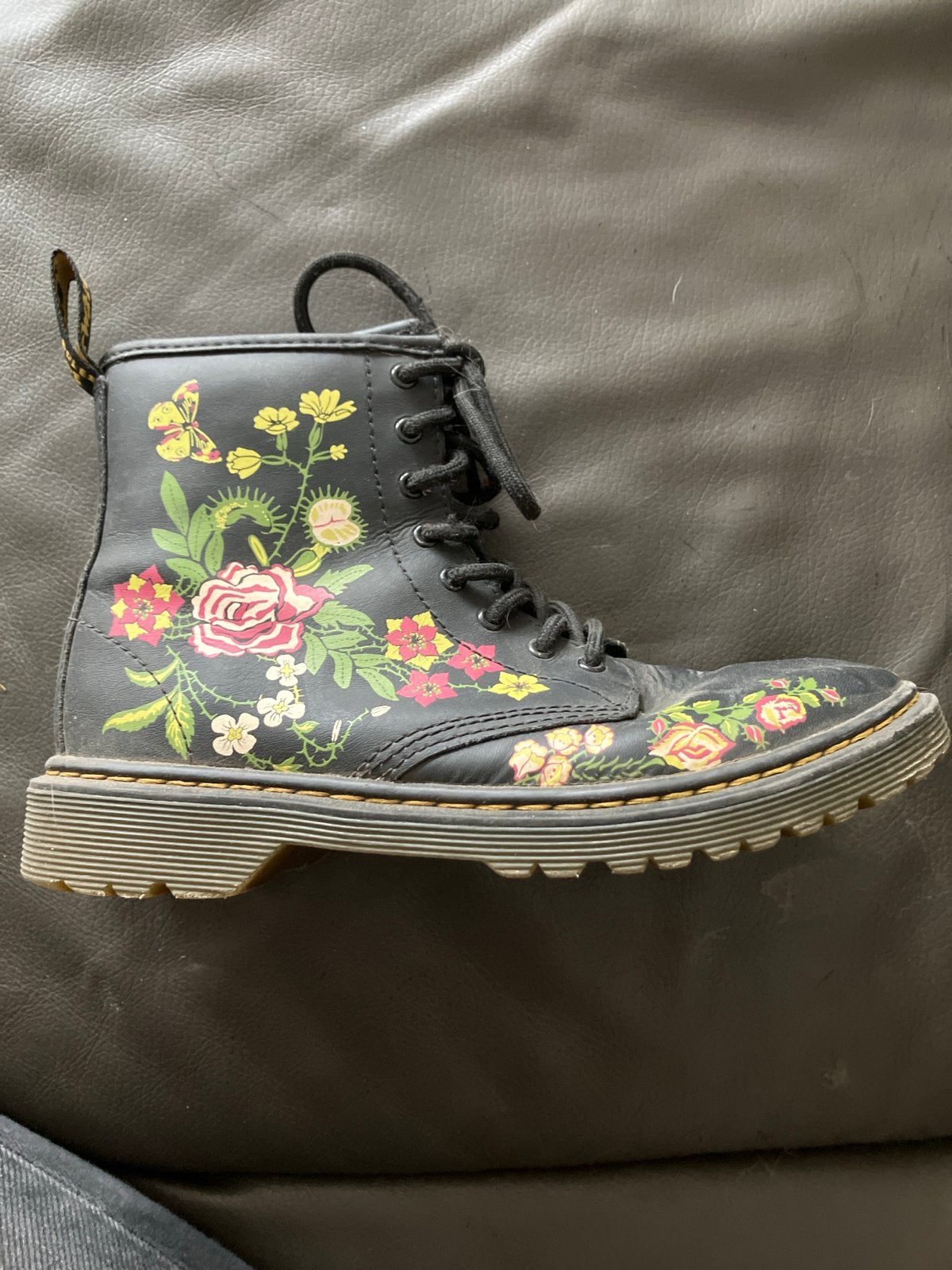 Dr. Martens laarzen met bloemenprint maat 36, Ophalen of Verzenden