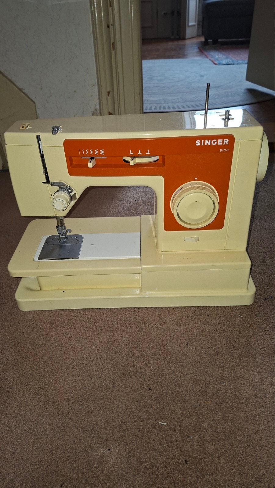 Singer 6102 naaimachine, Ophalen
