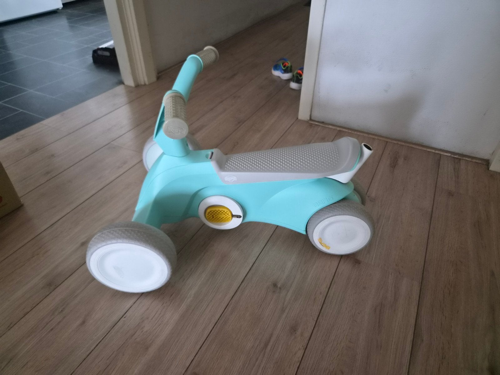 Loopfietsje/duwstangfietsje voor peuters, Fietsen en Brommers, Ophalen, Gebruikt, Minder dan 16 inch, Onbekend