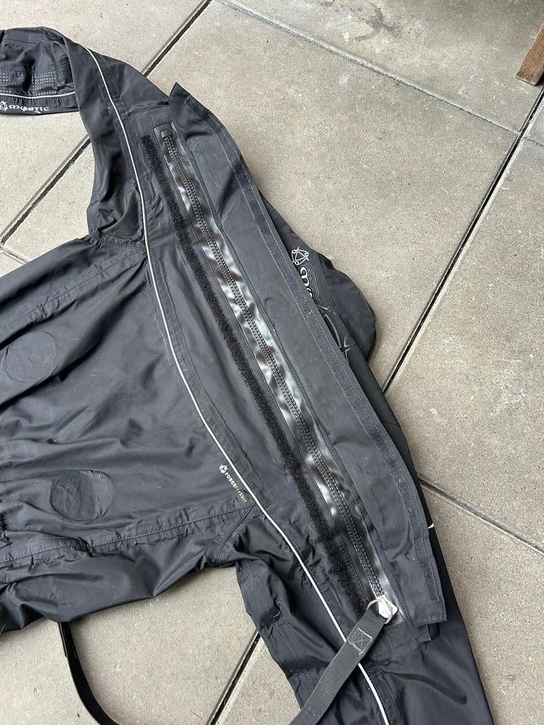 Mystic Drysuit - Droogpak voor watersport, Watersport en Boten, Verzenden, Zo goed als nieuw, Minder dan 15 m²