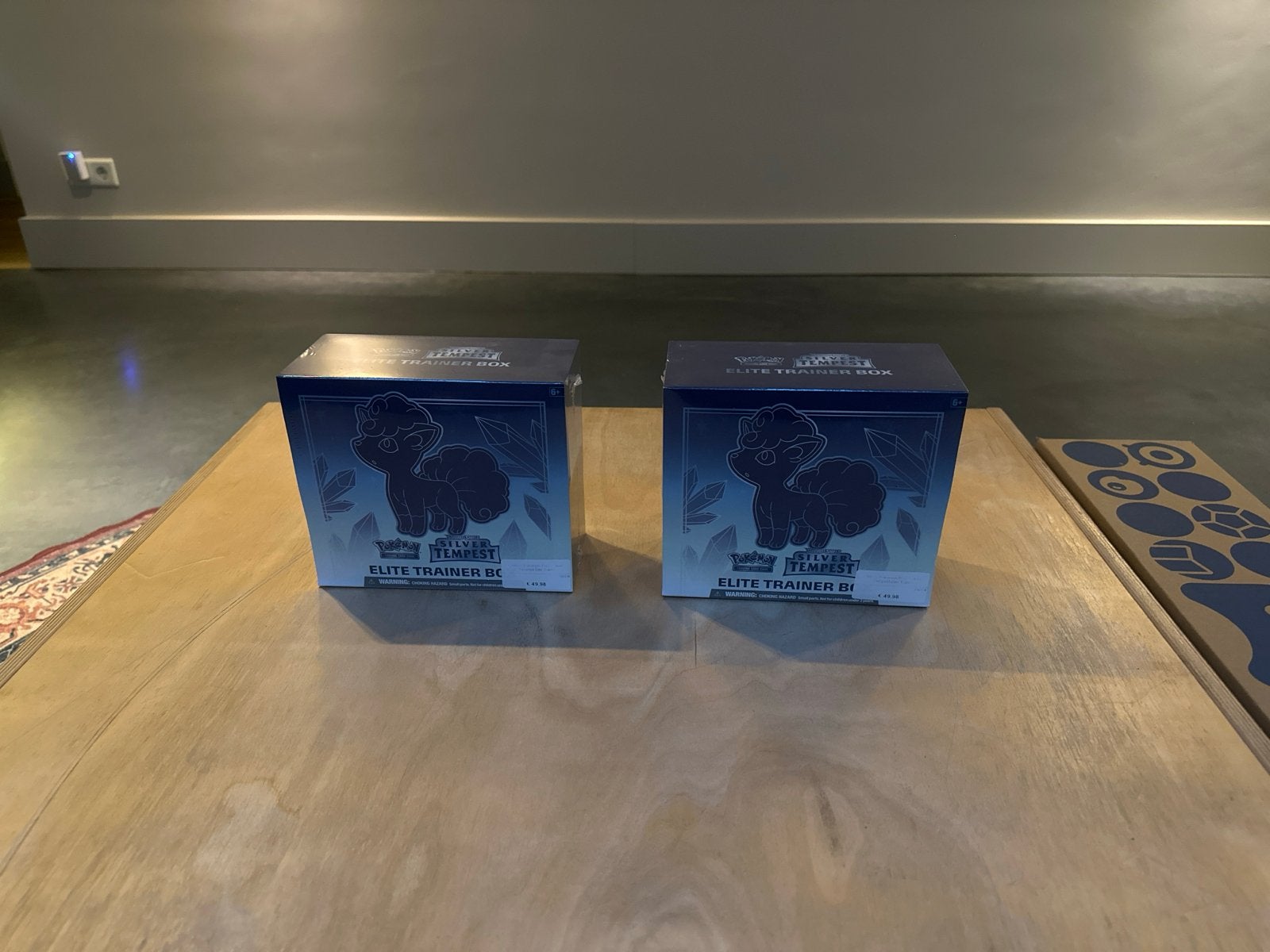 Pokémon Silver Tempest Elite Trainer Box (2 stuks), Ophalen of Verzenden, Nieuw, Overige typen