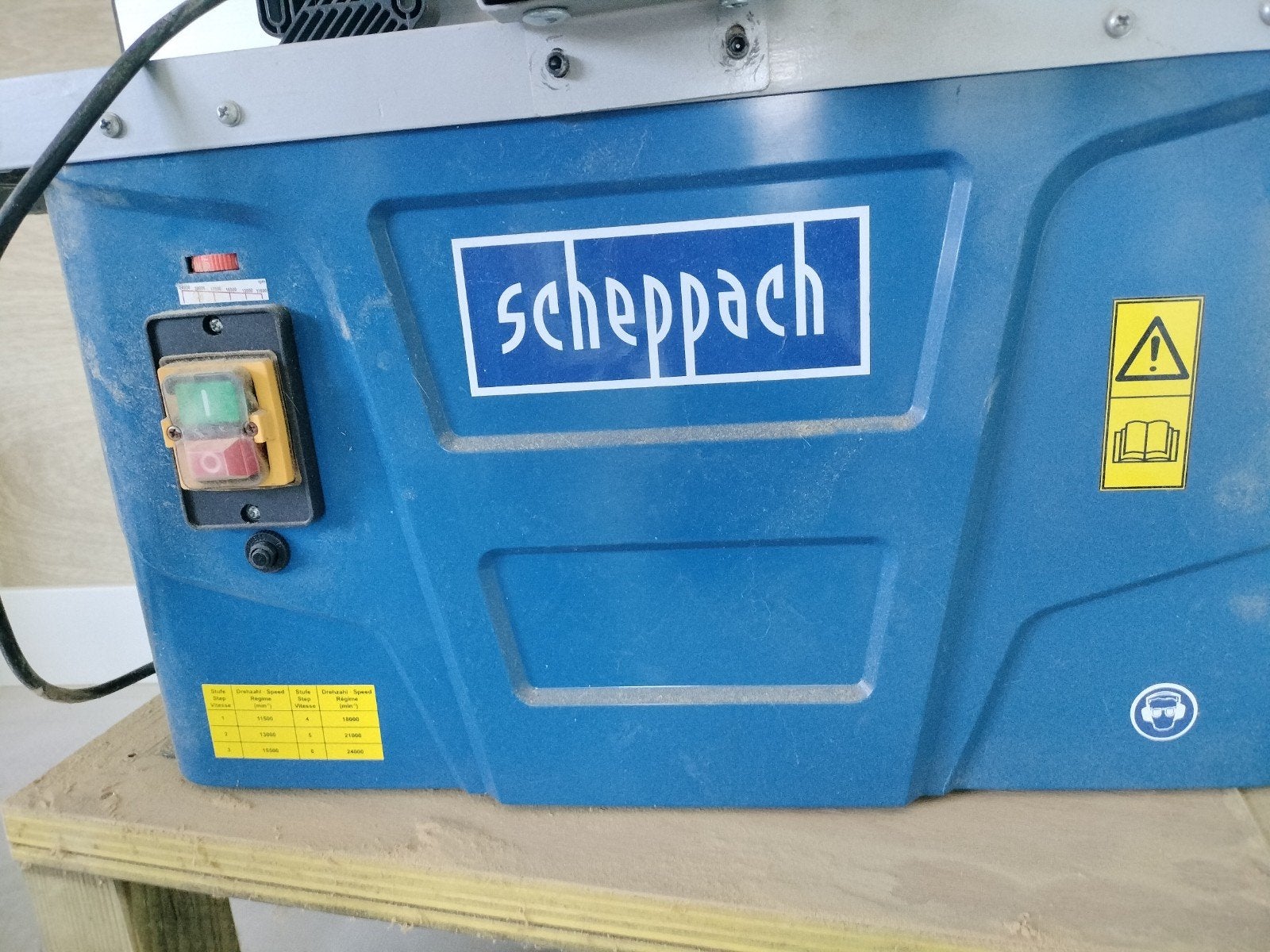 Freesbankje met 60-delige freesjes set, Ophalen of Verzenden