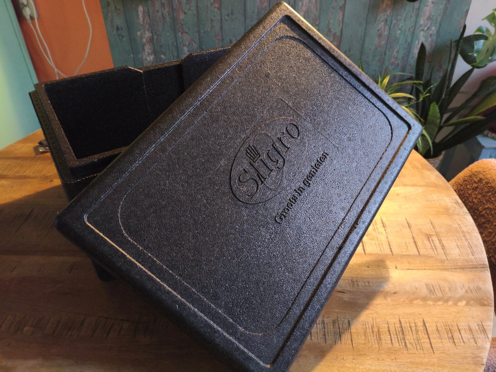 Zwarte piepschuim koelbox van Sligro, Ophalen