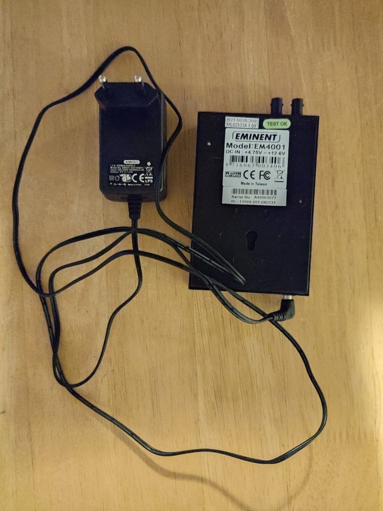 Eminent EM4001 Media Converter – Ethernet naar Glasvezel, Ophalen of Verzenden, Zo goed als nieuw