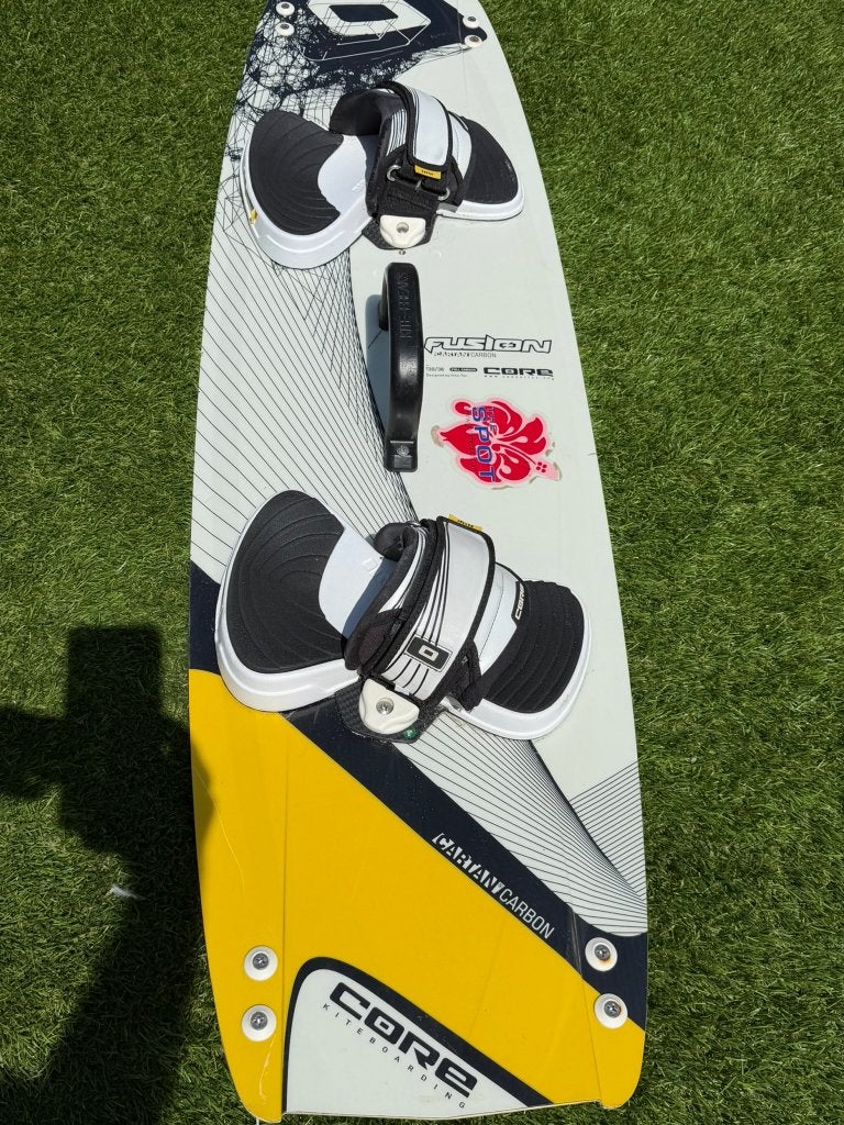 Core Fusion kiteboard 130*38, Watersport en Boten, Kitesurfen, Ophalen, Twintip, Kiteboard, Zo goed als nieuw