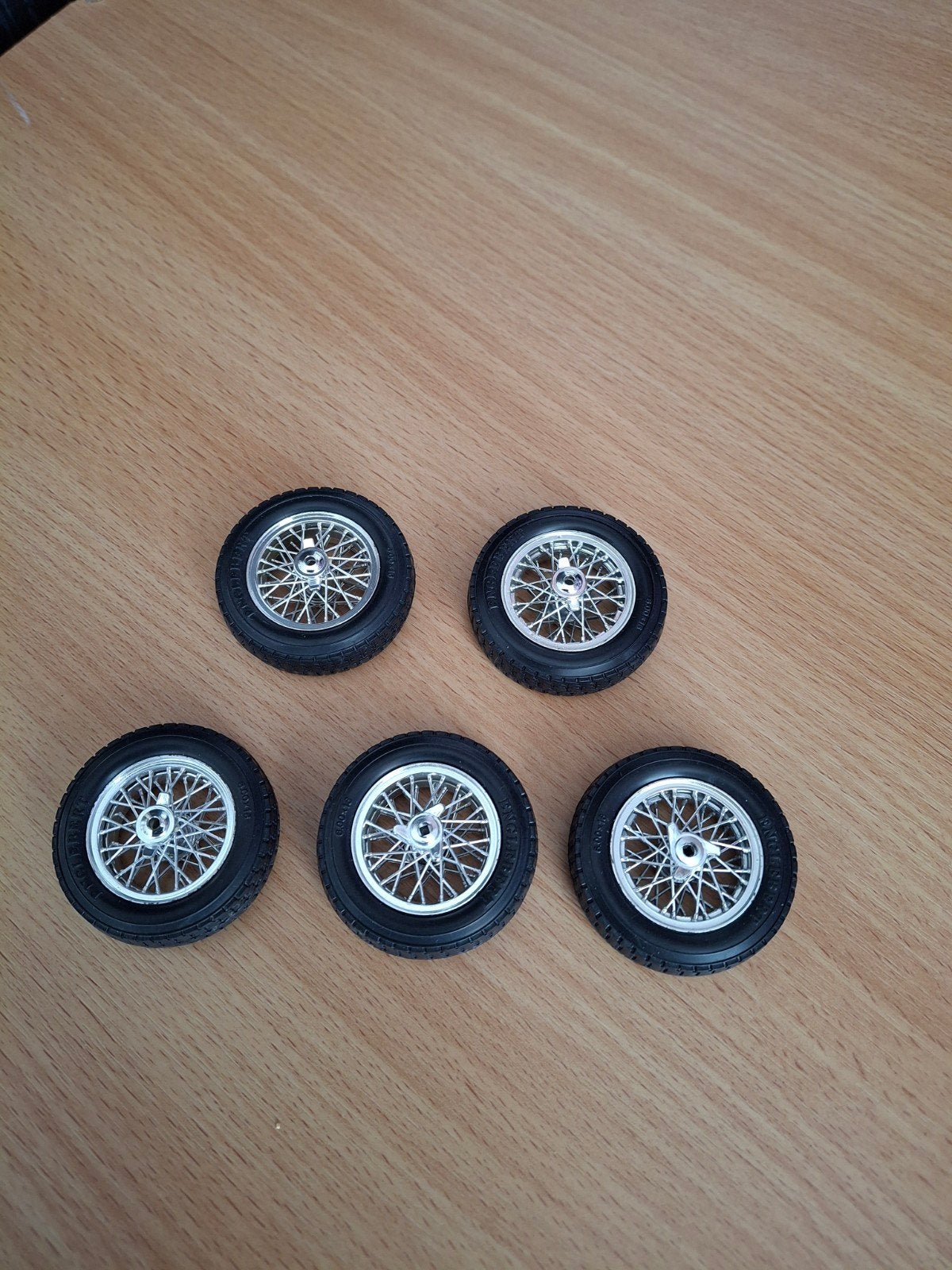 Set wielen met vleugelmoeren 1:18 / 1:16, Ophalen of Verzenden, Zo goed als nieuw, Overige typen, Overige merken