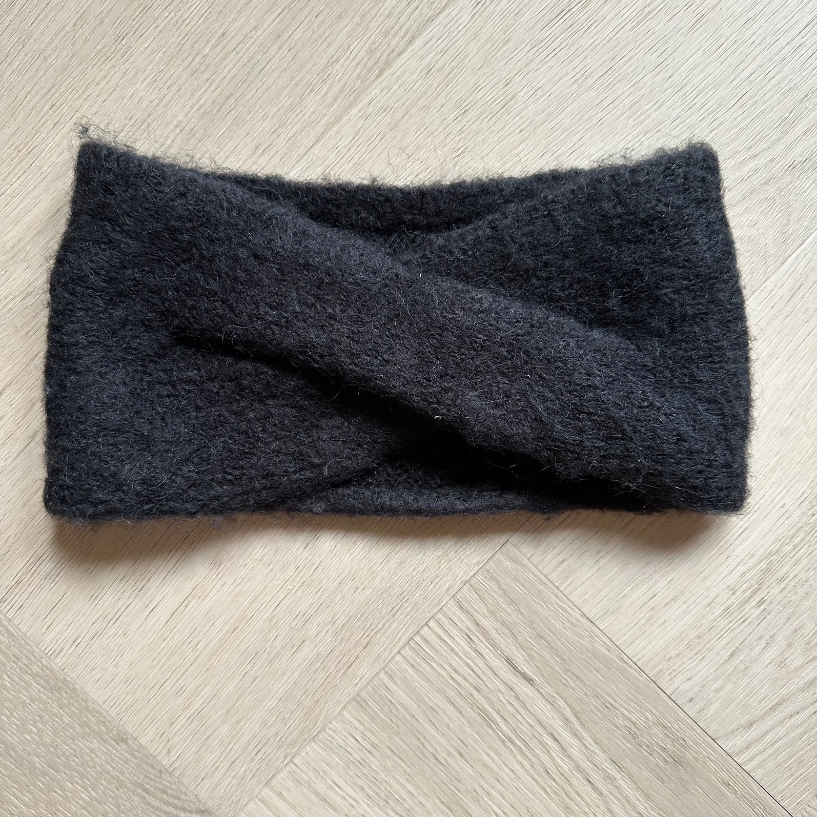 Hoofdband, oorwarmer, zwart, Zusss, Ophalen of Verzenden, Zo goed als nieuw, Muts
