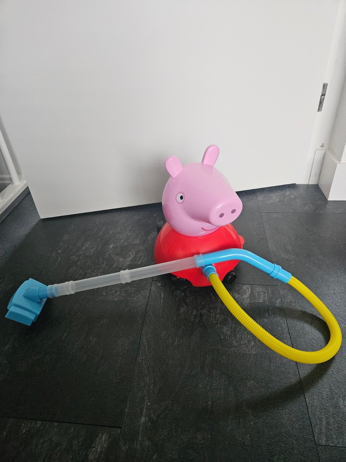 Peppa Pig speelgoed stofzuiger met geluid, Ophalen of Verzenden, Gebruikt, Overige typen, Met wieltjes